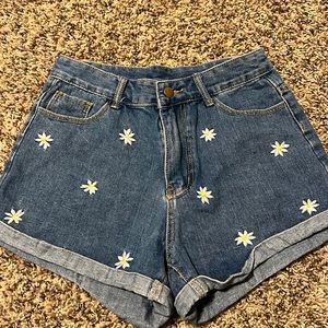 Daisy shorts